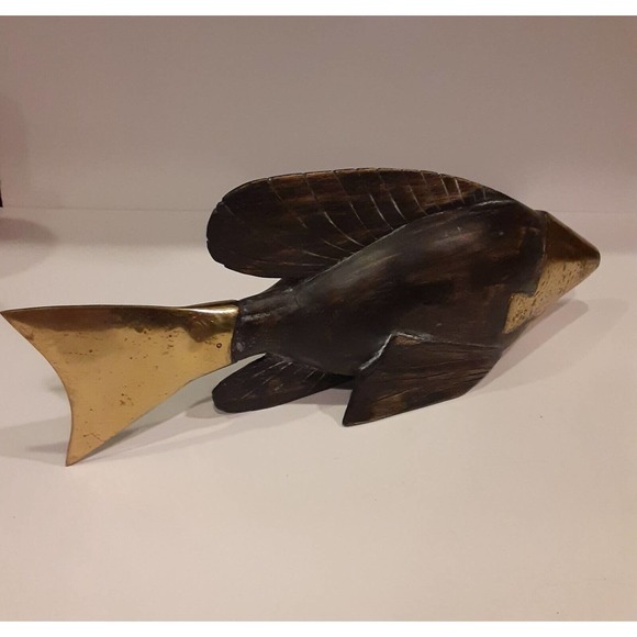 Artist Signed Hand Carved Wood & Brass Plate Fish Unique Masculine READ